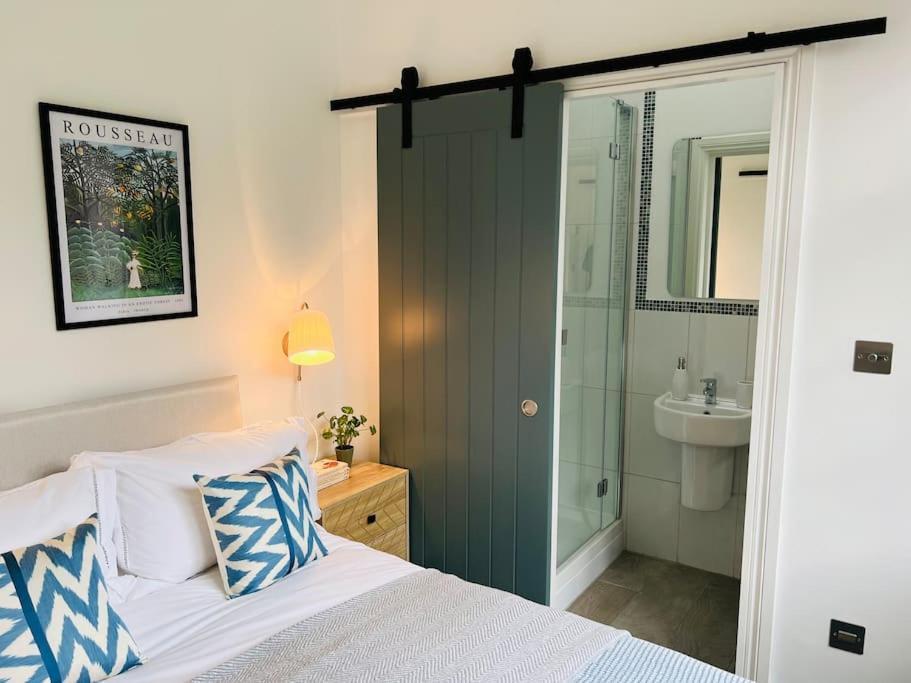 Forge Cottage - Pretty 1 Bedroom Cottage With Free Off Street Parking London Ngoại thất bức ảnh